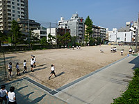 201106031